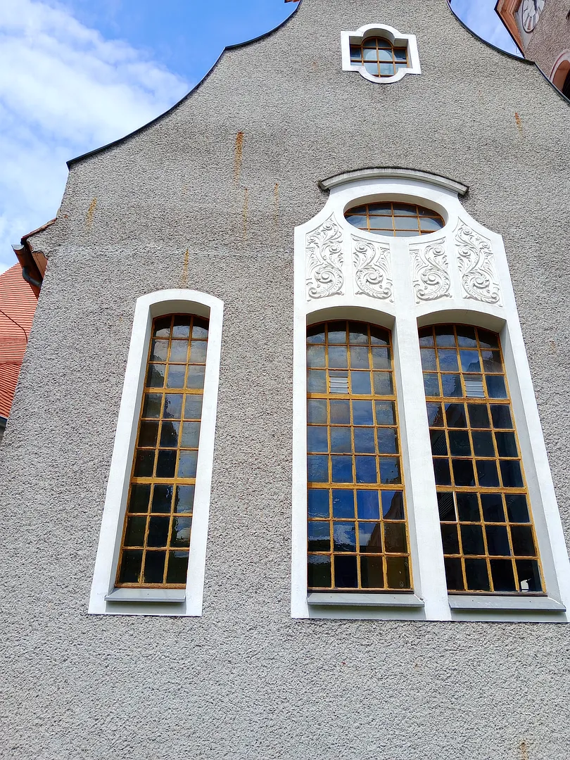 Kościół Jezusowy w Zielonej Górze - widok z boku budynku