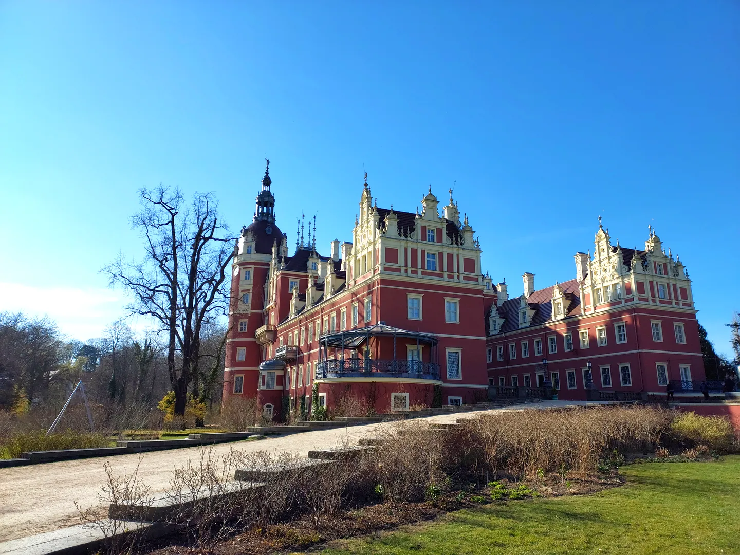 Wejście na Zamek Nowy w Bad Muskau