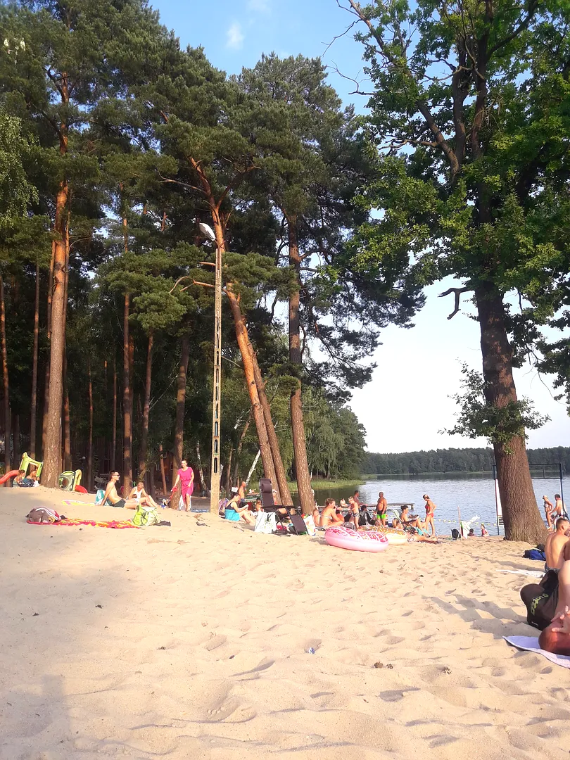 Jezioro Dąbie i Ośrodek Wypoczynkowy Dąbie pod Zieloną Górą